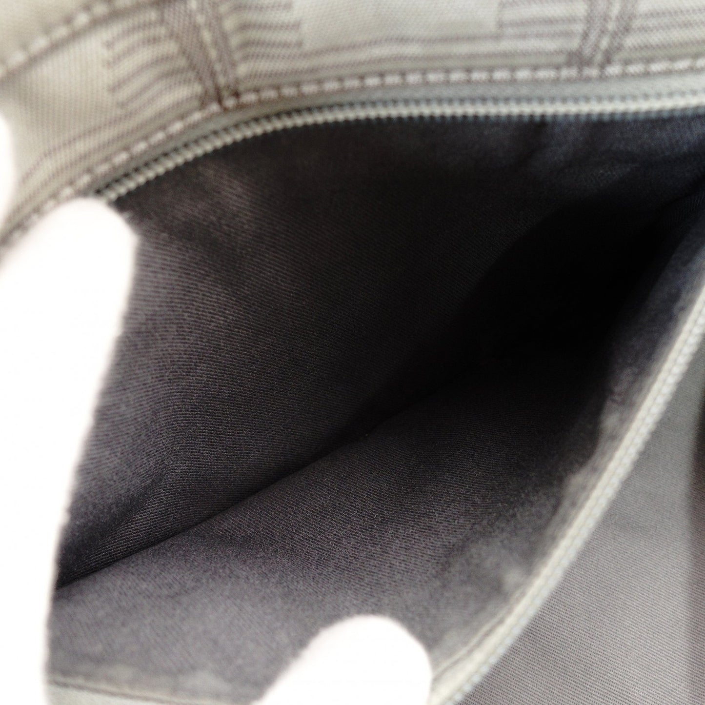 CHANEL New Neutra Tote Bag Nylon Gray Shoulder Bag Leather 7-10-379