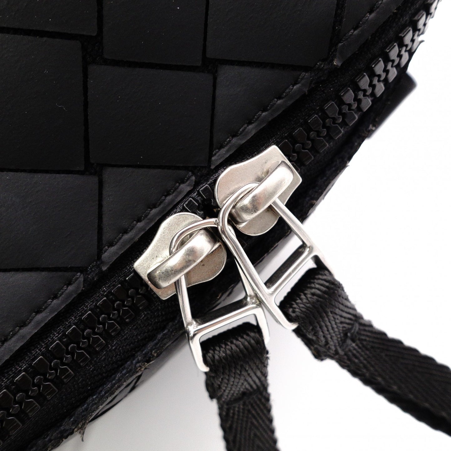 BOTTEGAVENETA Intrecciato Shoulder Bag, Rubber, Black, Men's Body Bag
