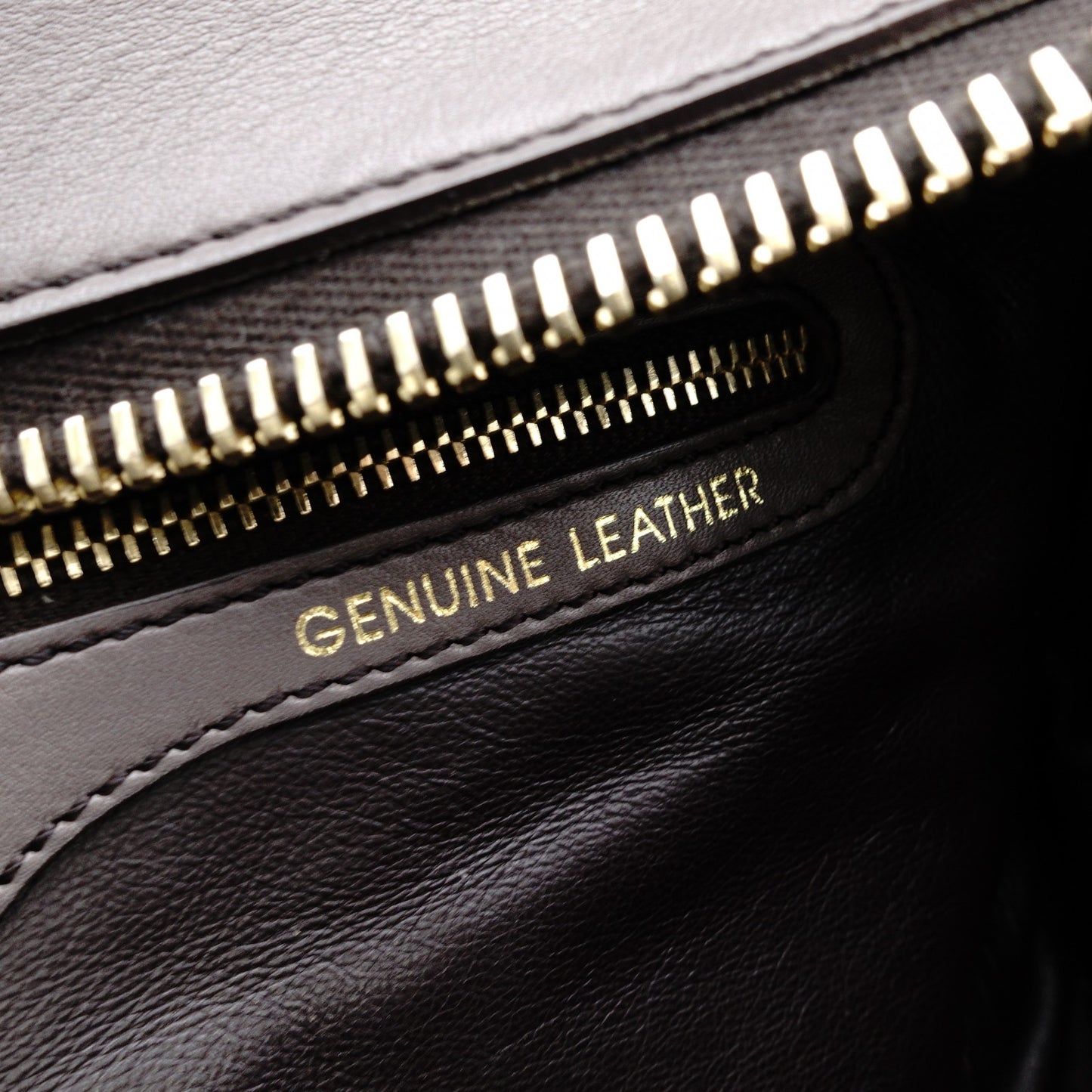 Tod's Ava Tote Bag Leather Brown Two-Tone Shoulder Bag with Charm 7-10-969