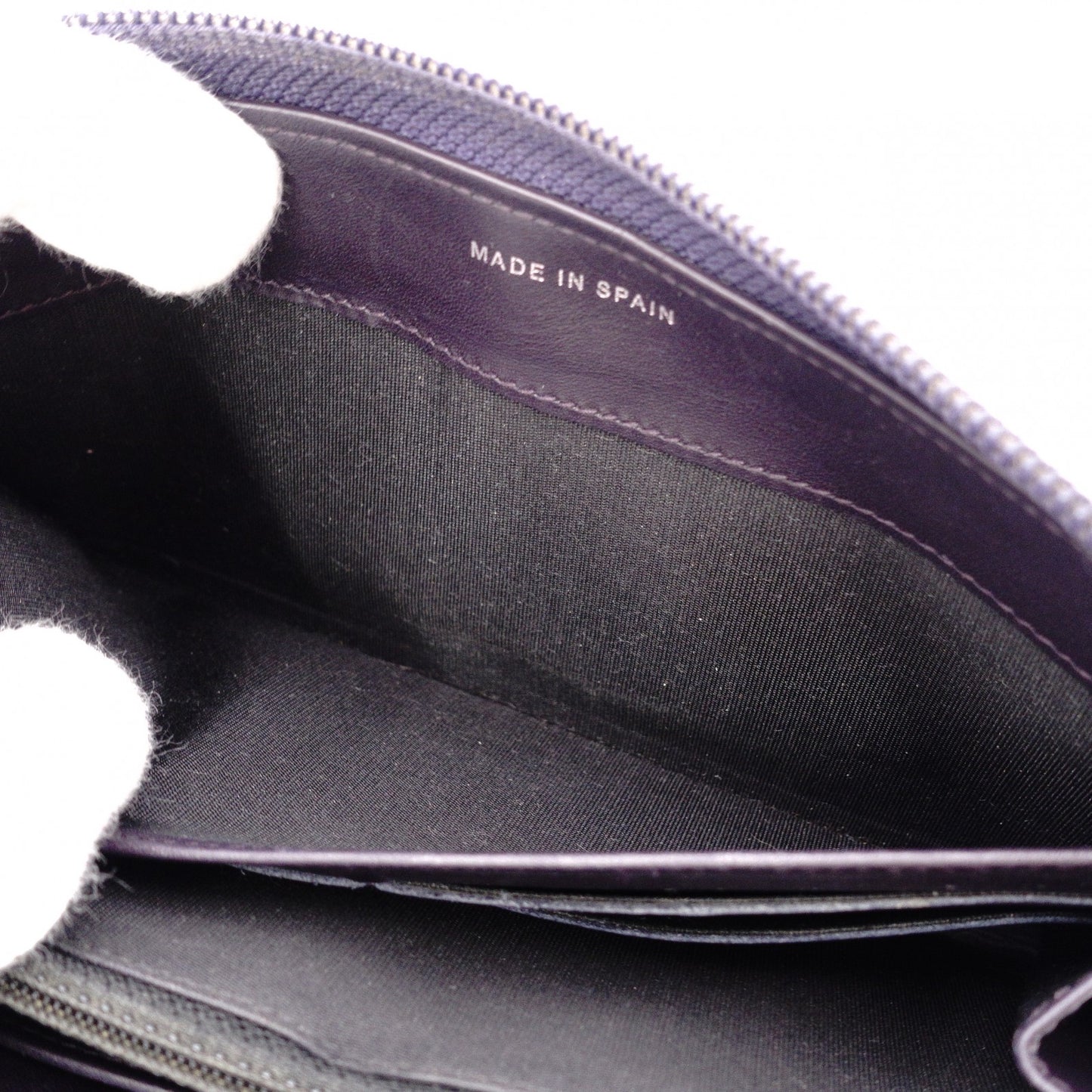 CHANEL シャネル キャビアスキン 長財布 レザー パープル【中古】 レディース