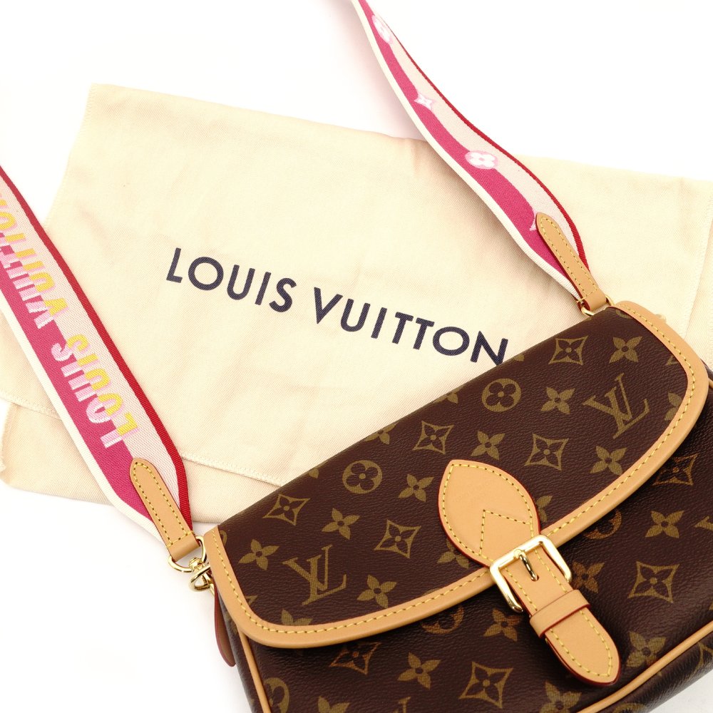 LOUIS VUITTON Diane NM PM Shoulder Bag Monogram Canvas Brown × Pink Crossbody 7-10-144