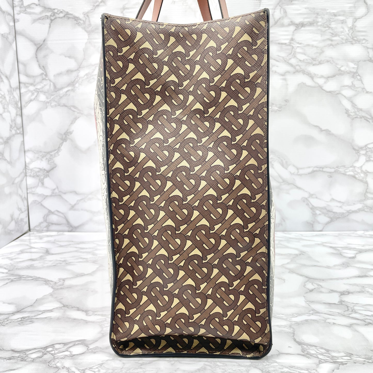 BURBERRY TB tote