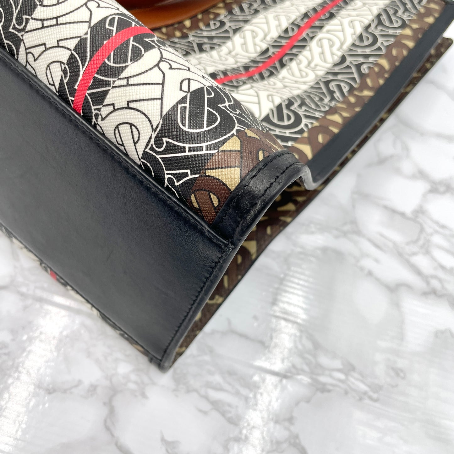 BURBERRY TB tote