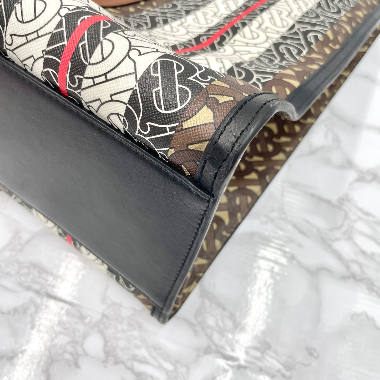 BURBERRY TB tote