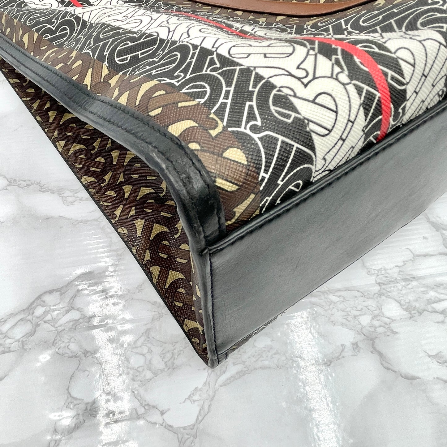 BURBERRY TB tote