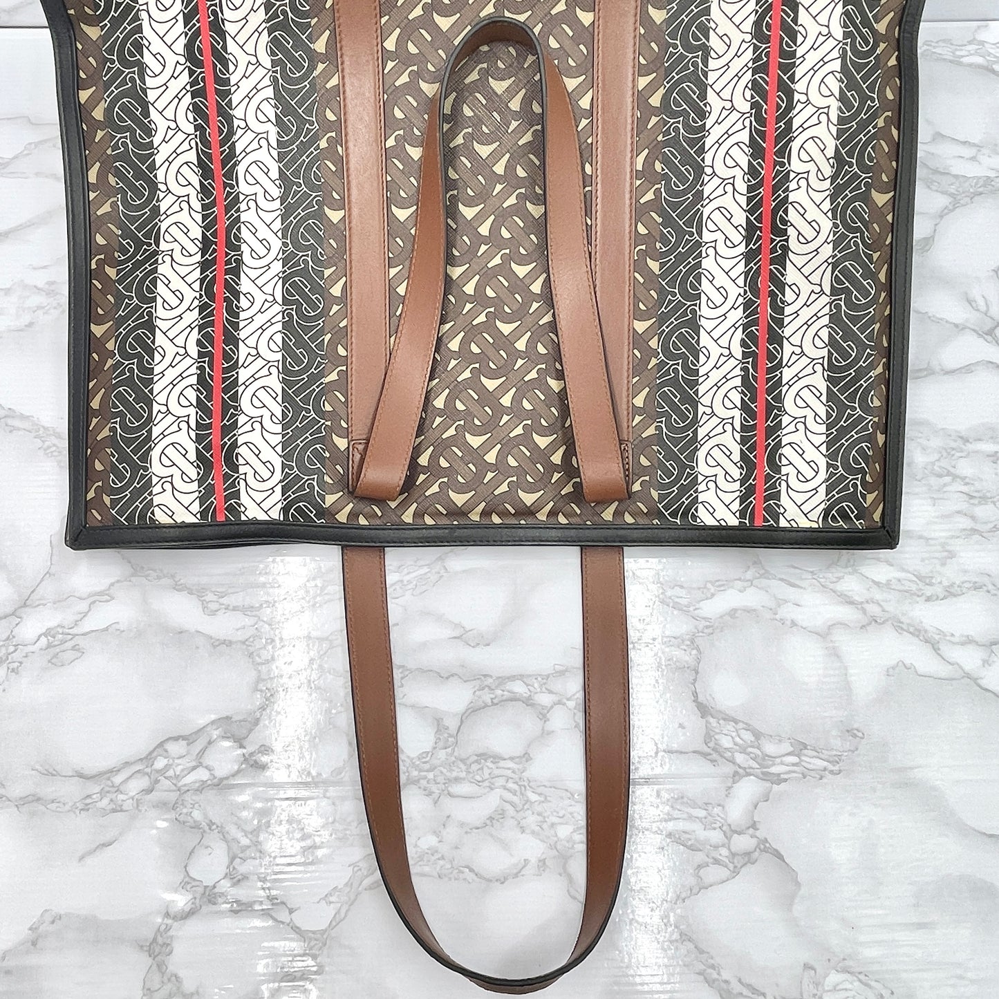 BURBERRY TB tote
