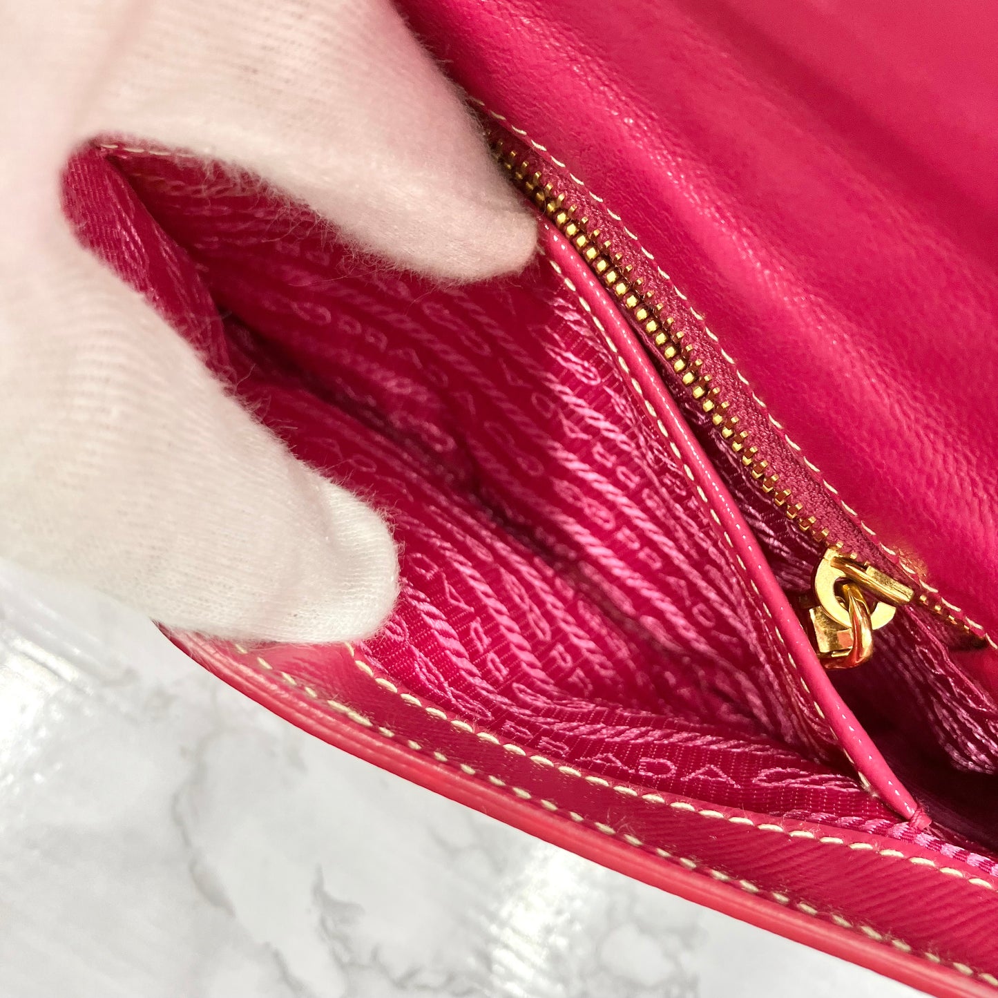 PRADA WOC