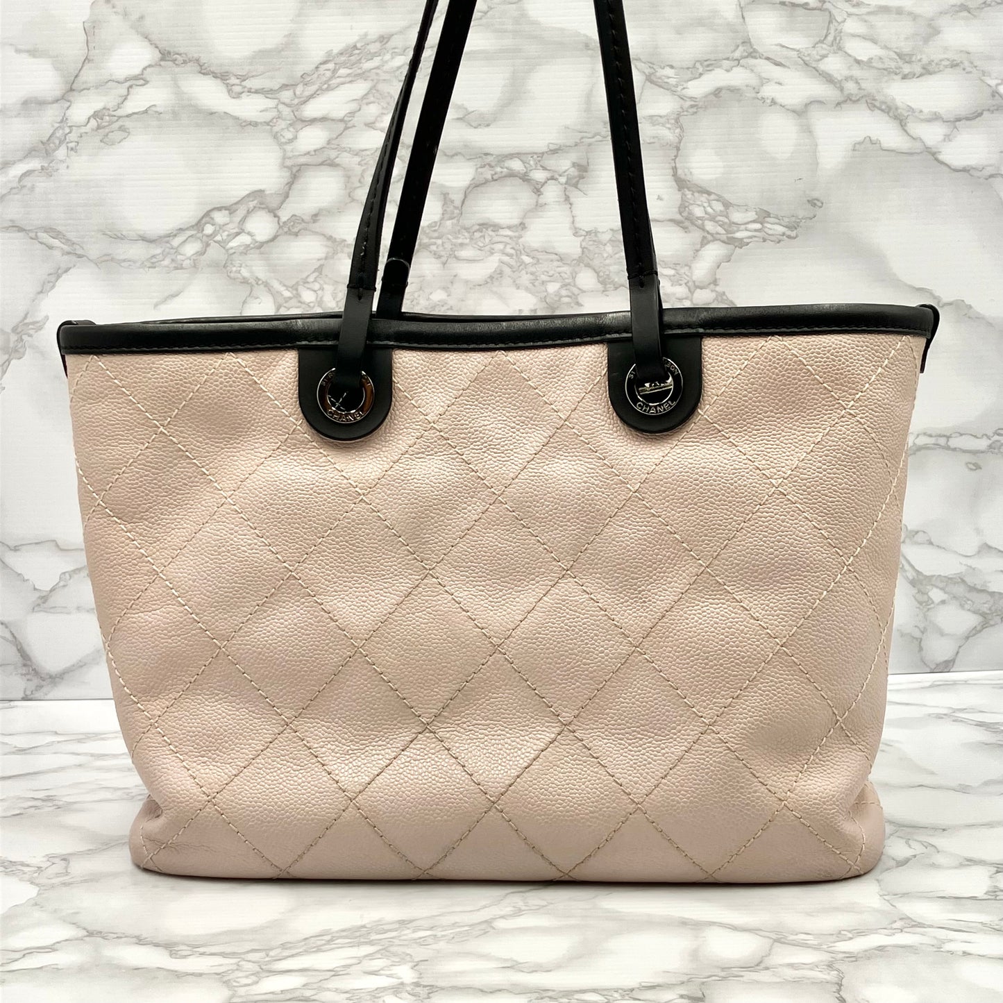 CHANEL Bicolore tote bag caviar skin