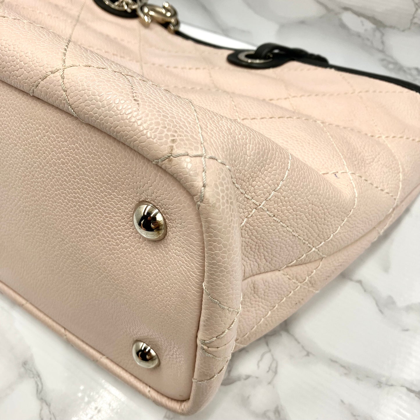 CHANEL Bicolore tote bag caviar skin