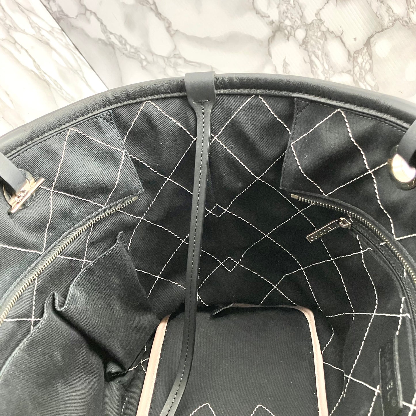 CHANEL Bicolore tote bag caviar skin