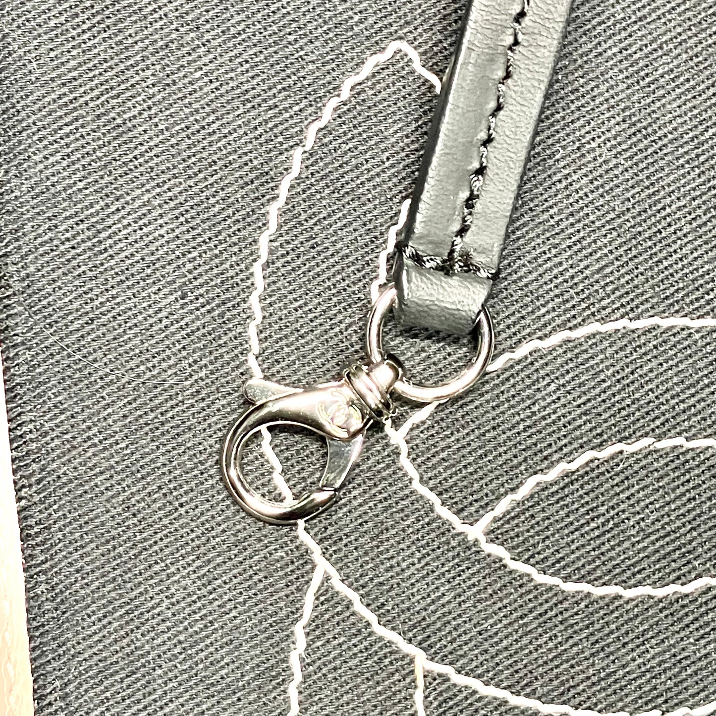 CHANEL Bicolore tote bag caviar skin