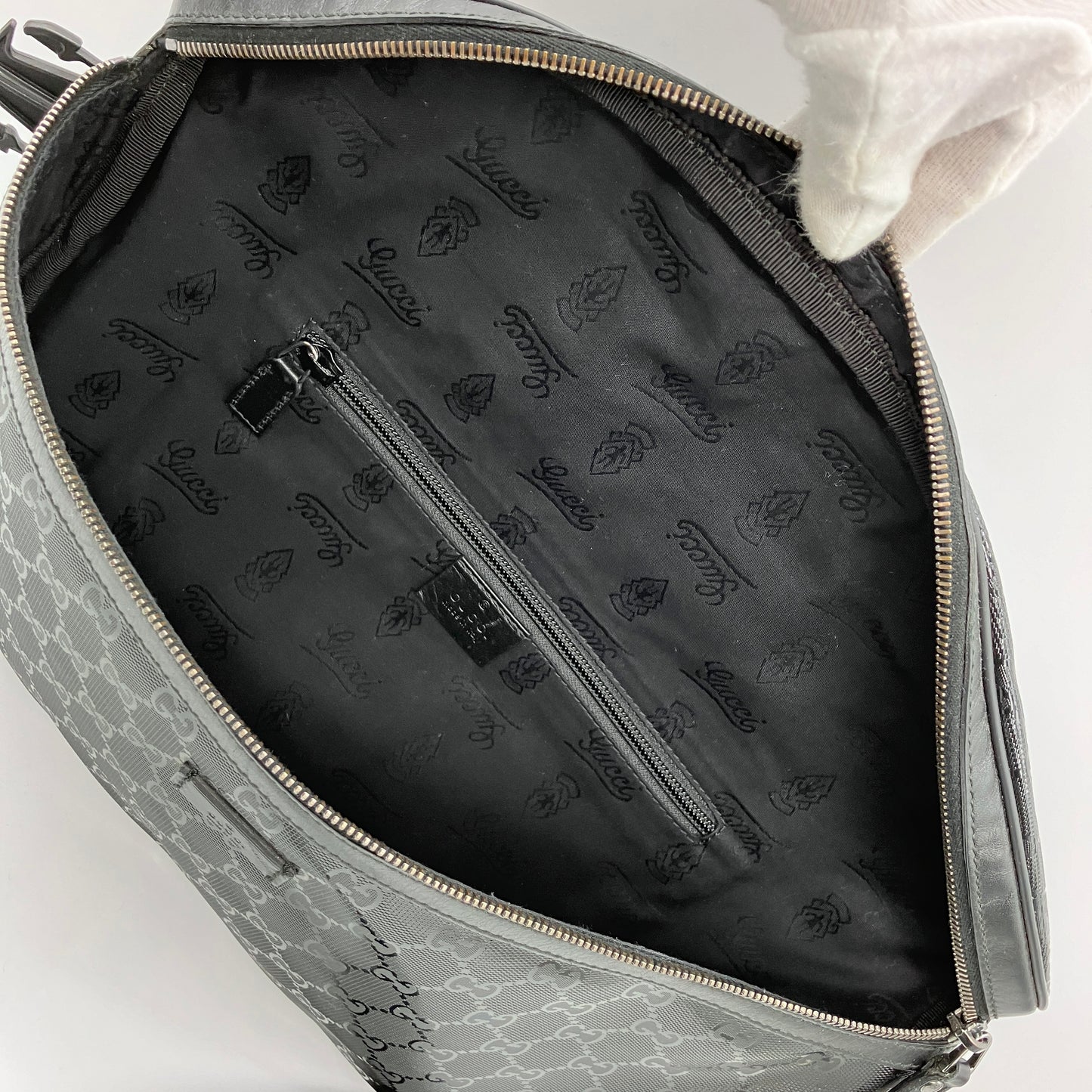 GUCCI GG Crystal Body Bag