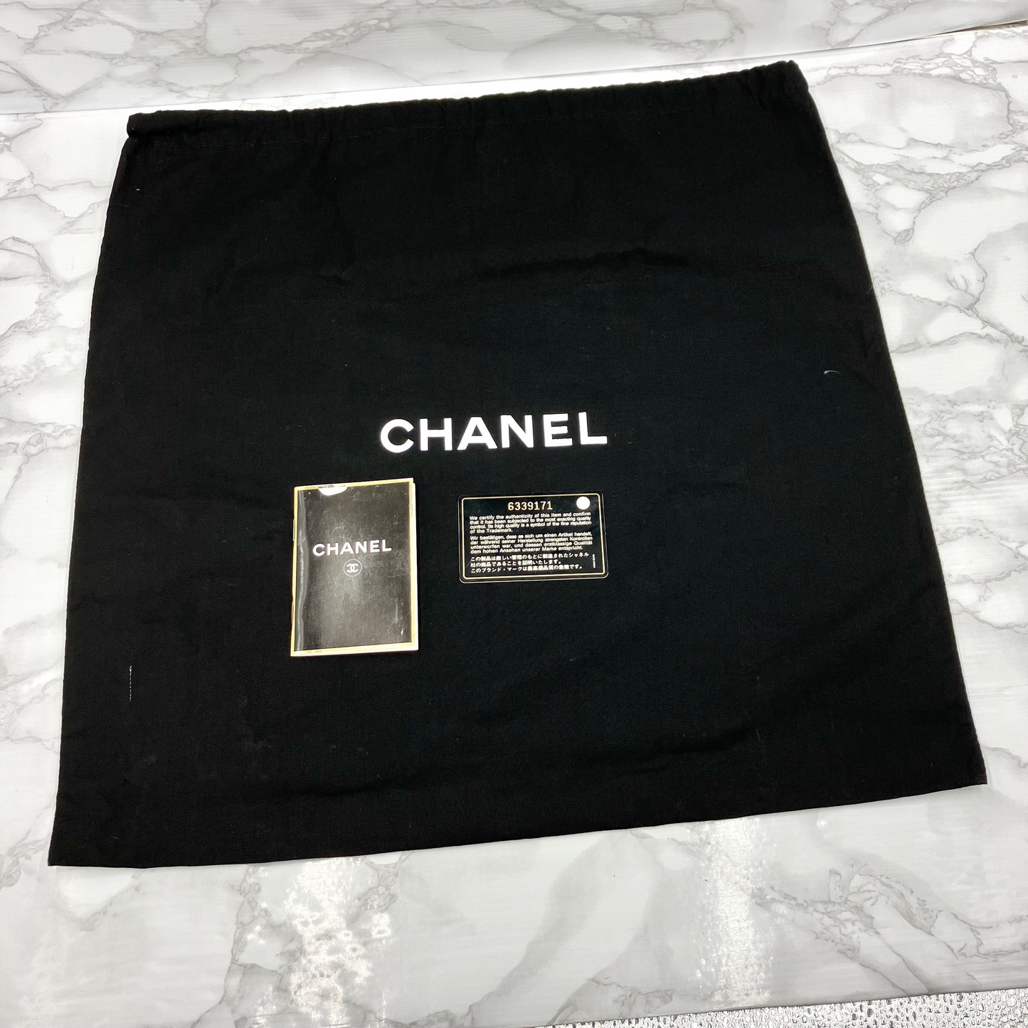 CHANEL Medallion