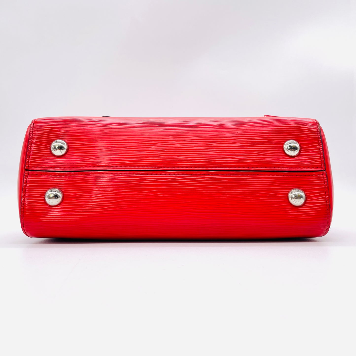 LOUIS VUITTON Epi Cluny BB