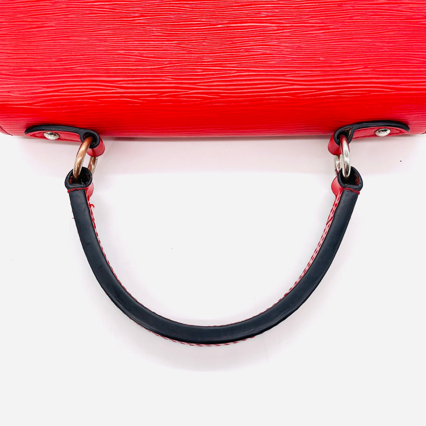 LOUIS VUITTON Epi Cluny BB