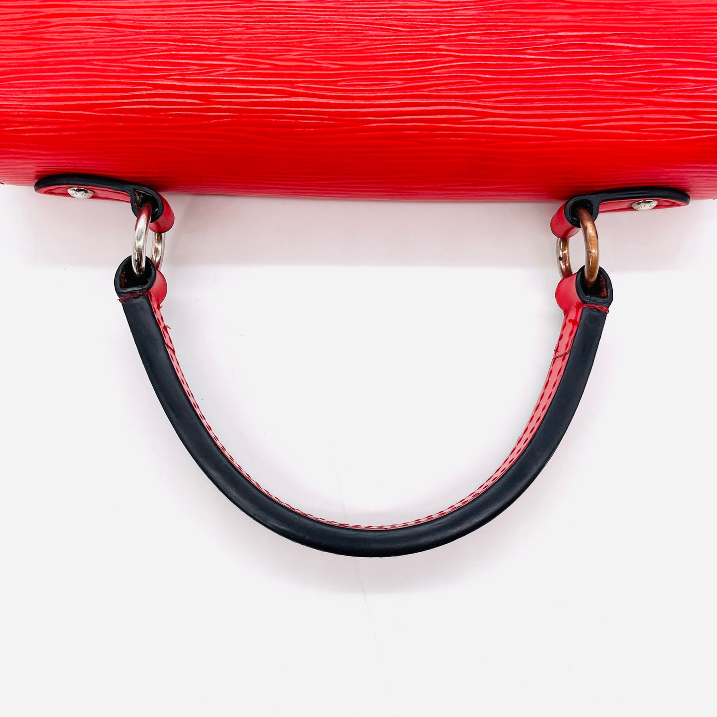 LOUIS VUITTON Epi Cluny BB