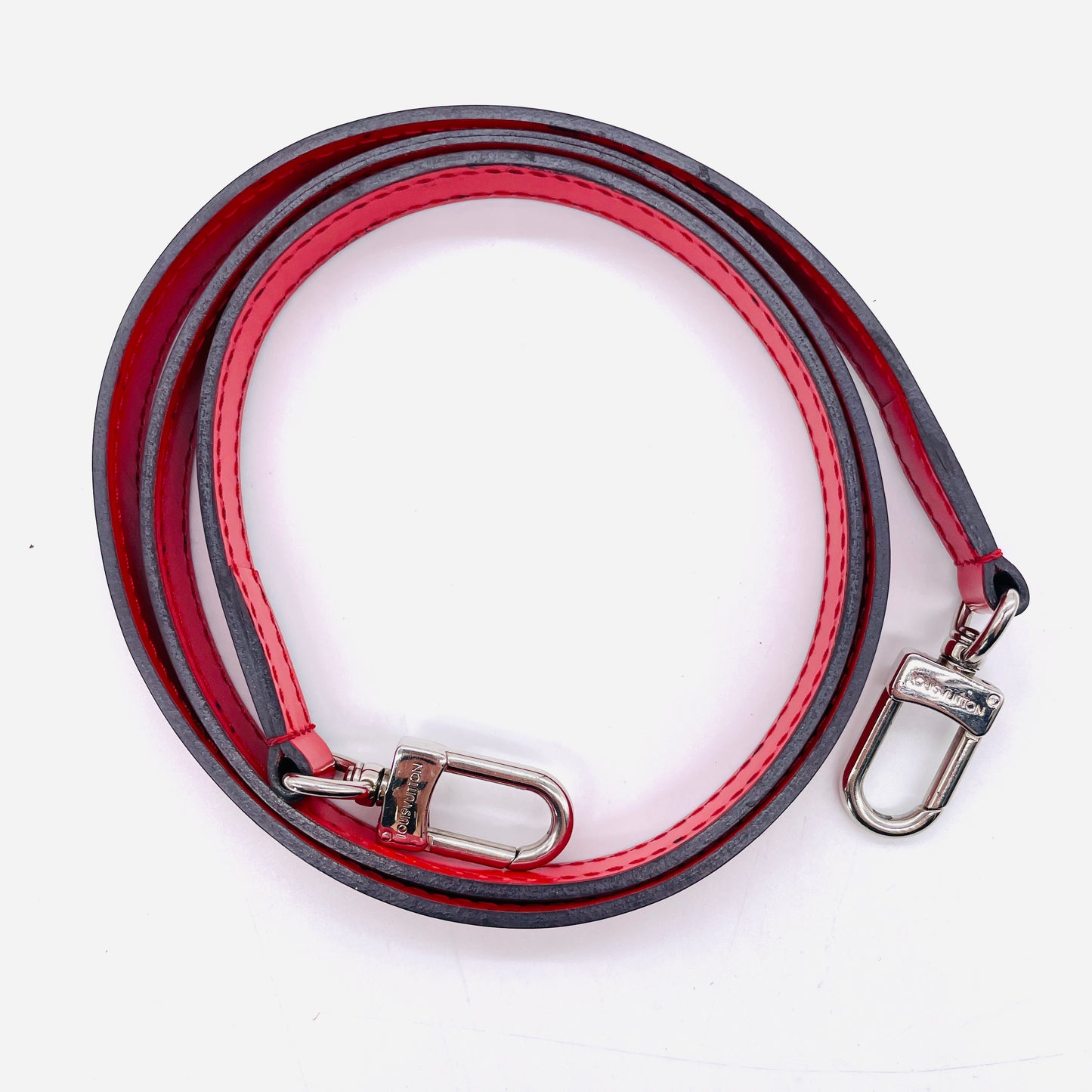 LOUIS VUITTON Epi Cluny BB