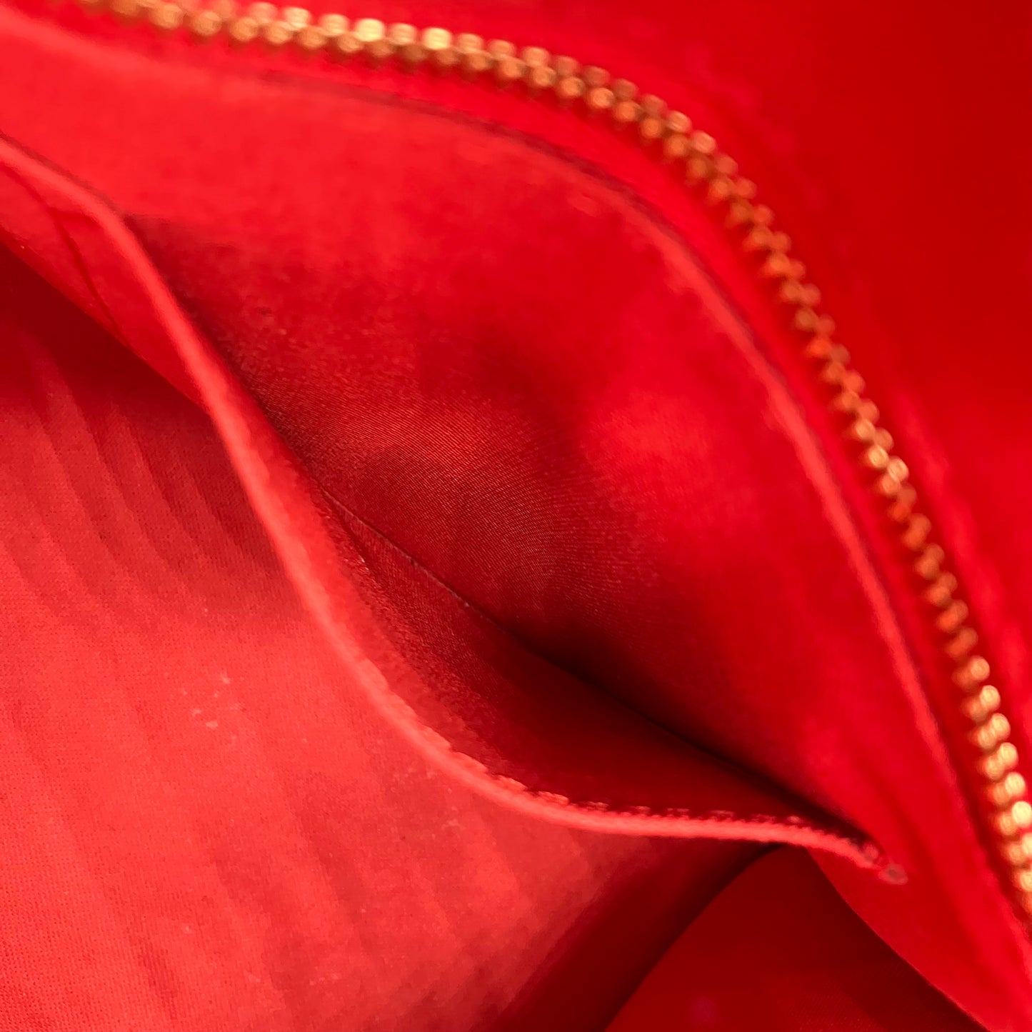 LOUIS VUITTON Monogram Reverse Giant On The Go MM