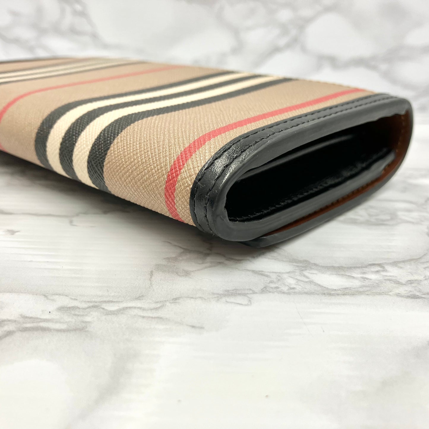 Burberry Long wallet