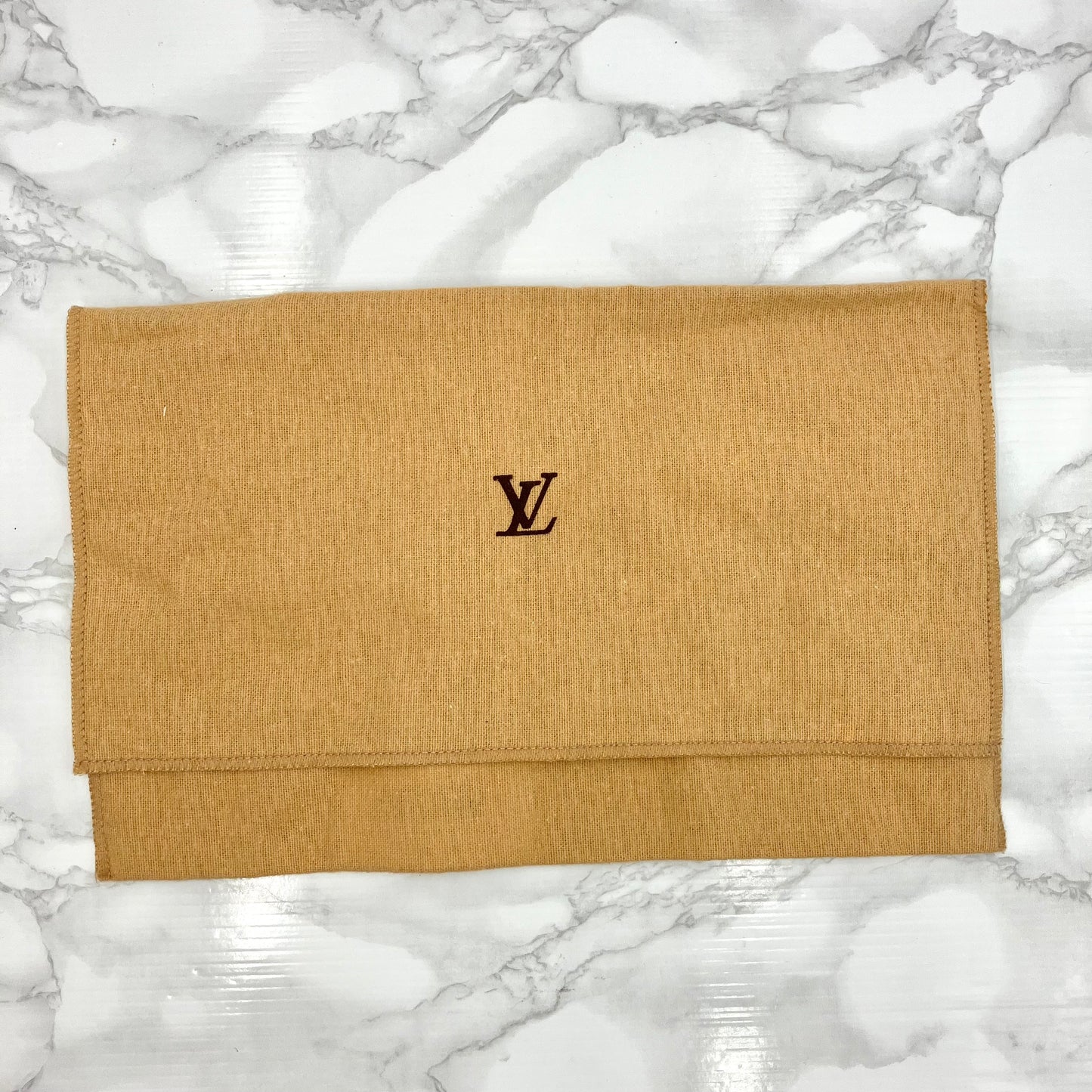 LOUIS VUITTON Amazon