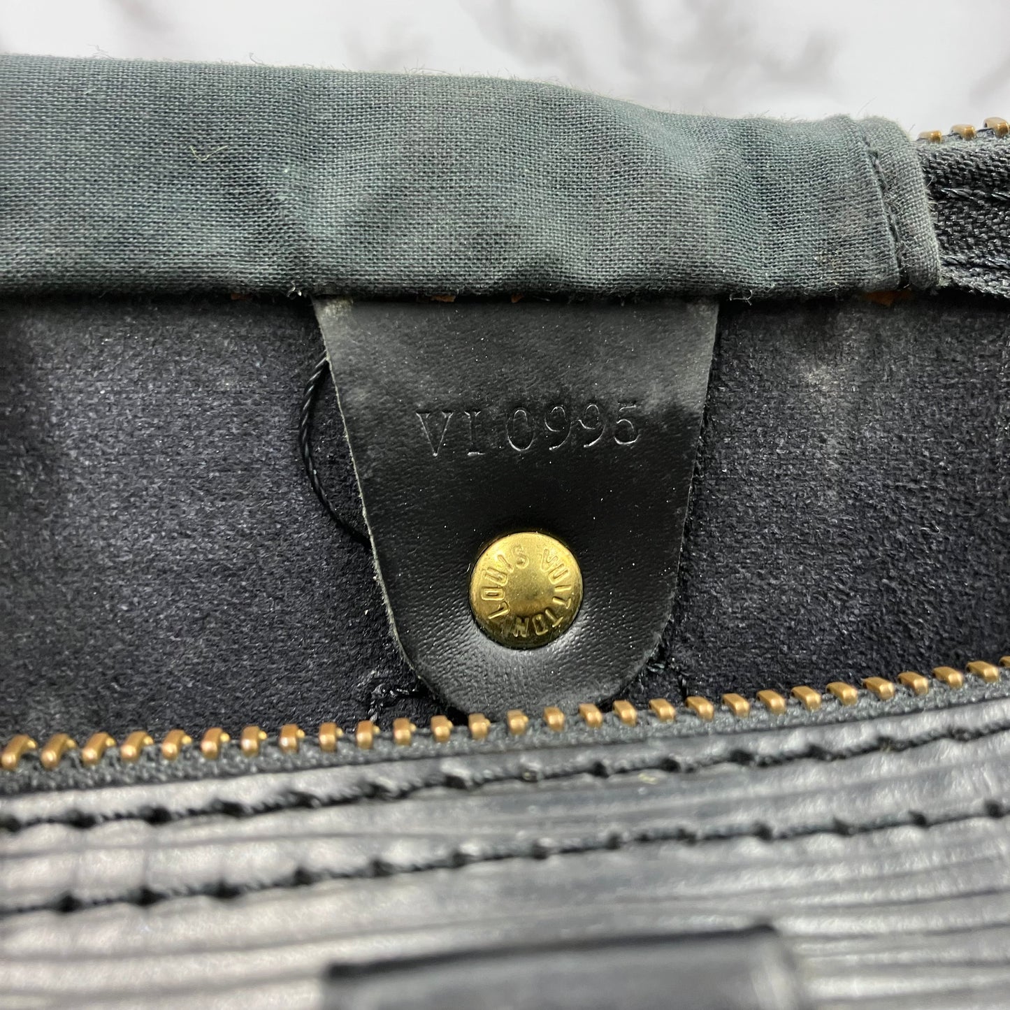 LOUIS VUITTON Epi Speedy30