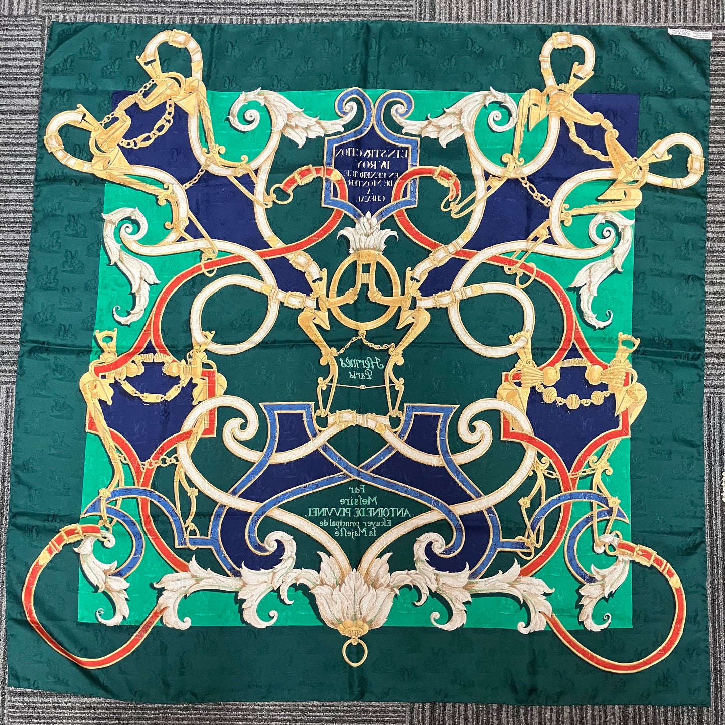 HERMES Carre 90