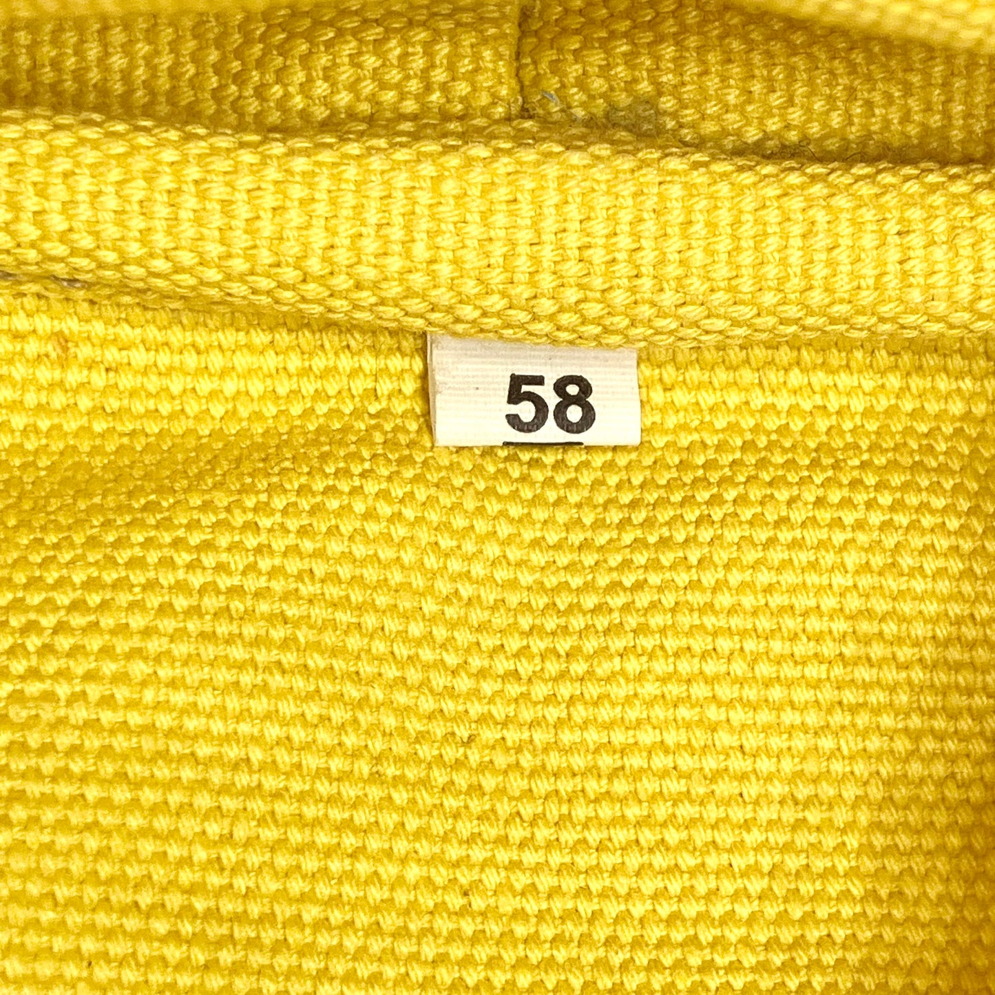 PRADA Canapa M