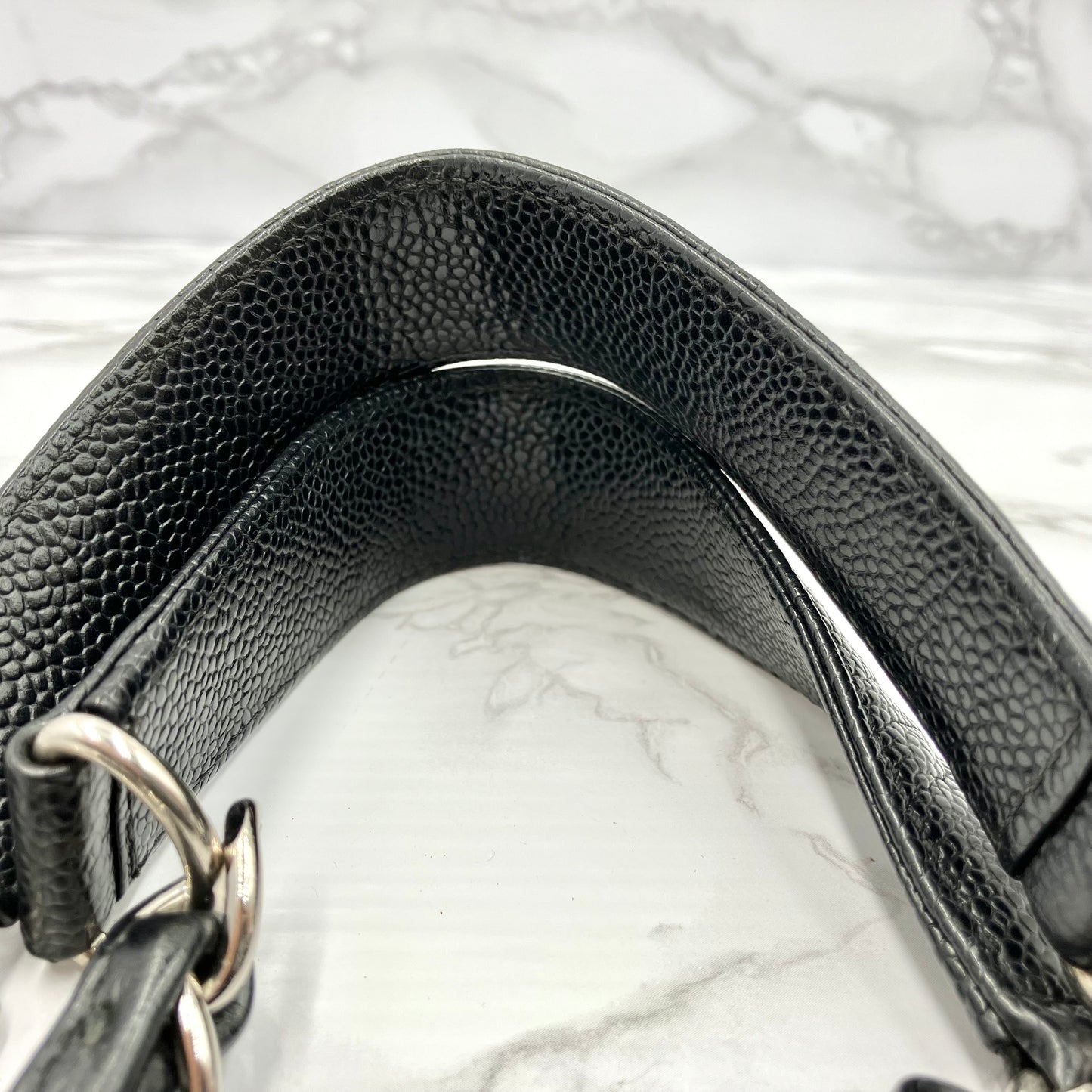 CHANEL GST Caviar skin chain tote