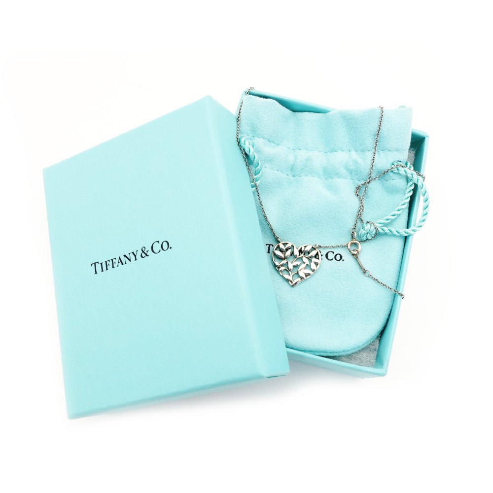 Tiffany & Co. Olive Necklace Sterling Silver 925 Heart Approx. 3g 6-12-041