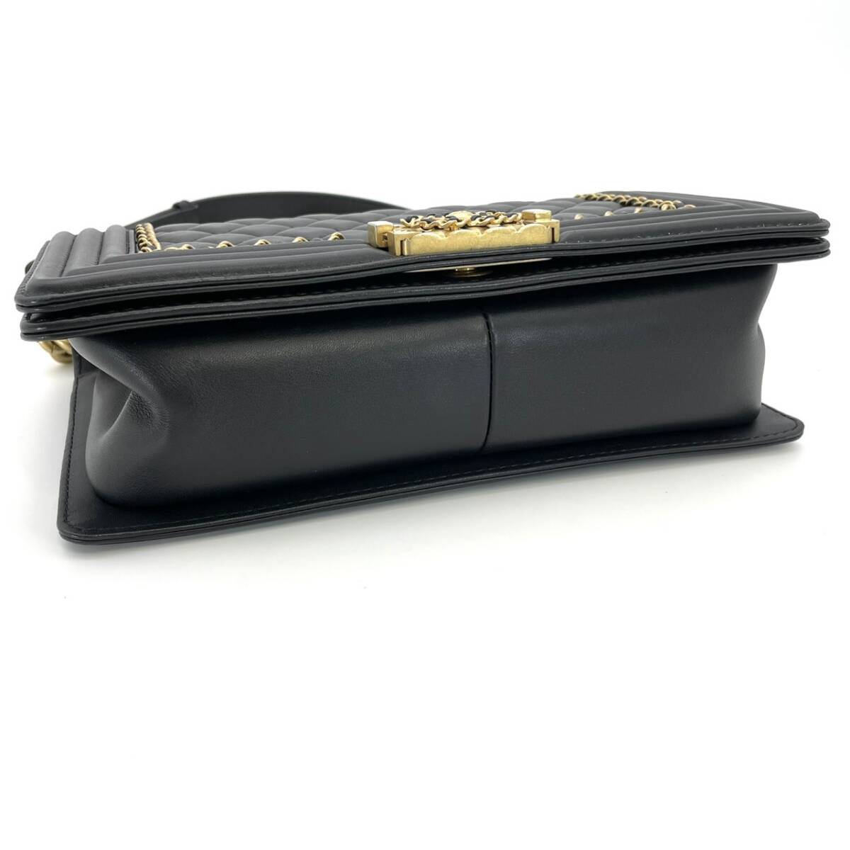 CHANEL Boy Chanel Lambskin Black × Gold Gold Hardware Leather Chain Shoulder Bag 7-5-658