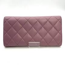 CHANEL Matelasse Lambskin wallet pink
