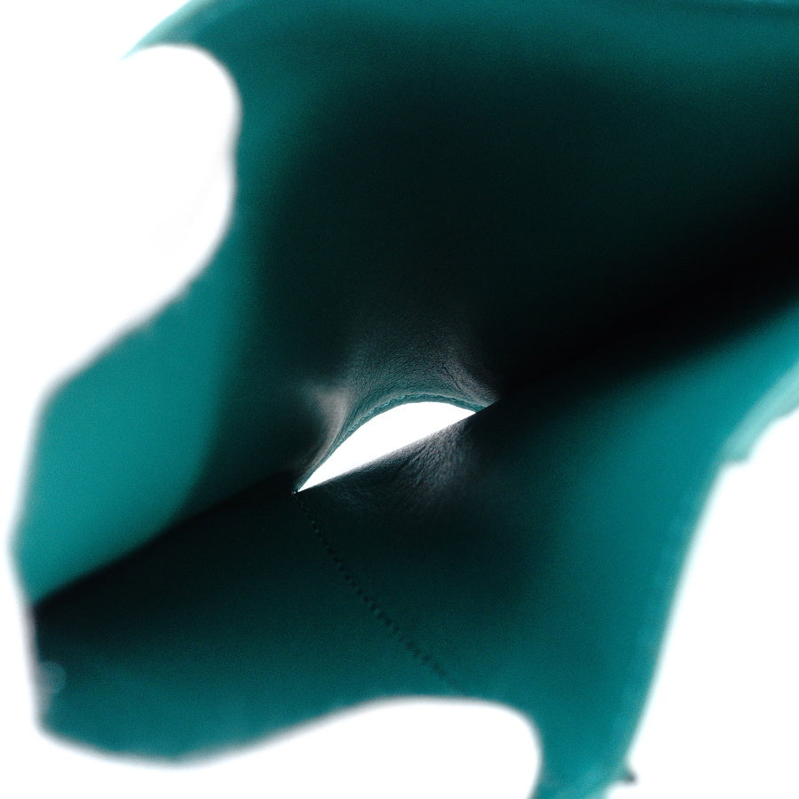 LOUIS VUITTON Vertical Wallet Green Leather 7-5-374