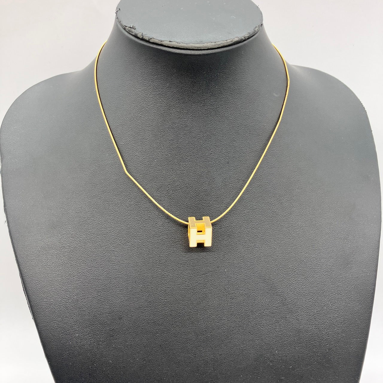 HERMES H Cube Necklace