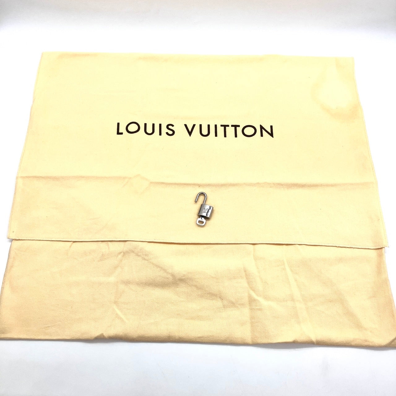 LOUIS VUITTON Keepall Bandouliere Macassar
