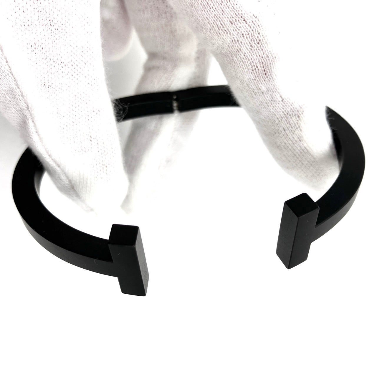 TIFFANY &Co. T Square Bangle SS Black