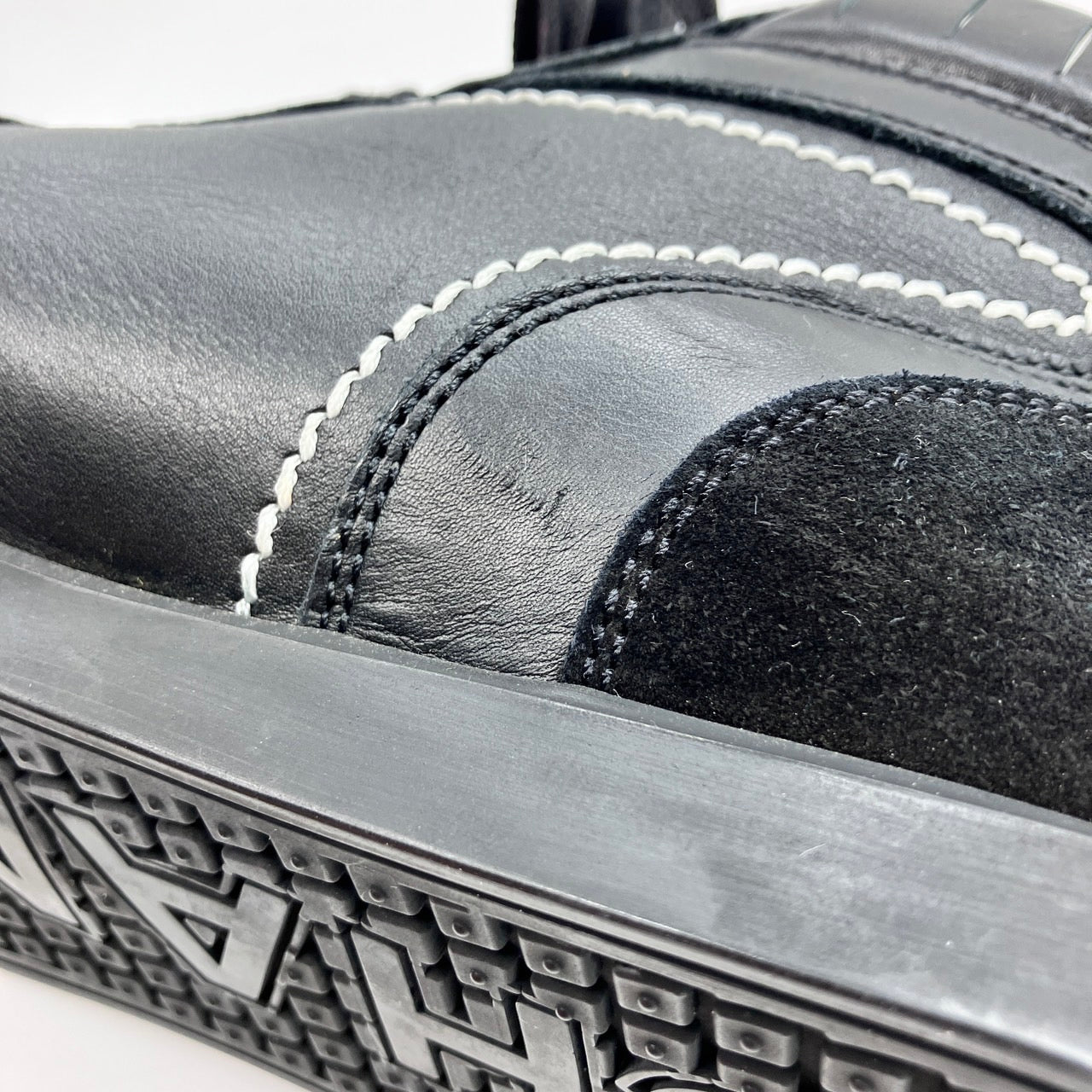 CHANEL Cambon Sneakers