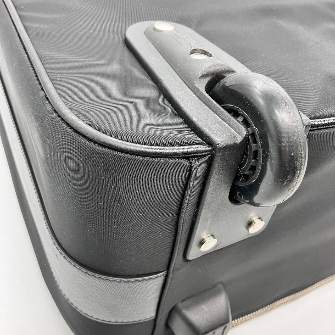 PRADA Carry case