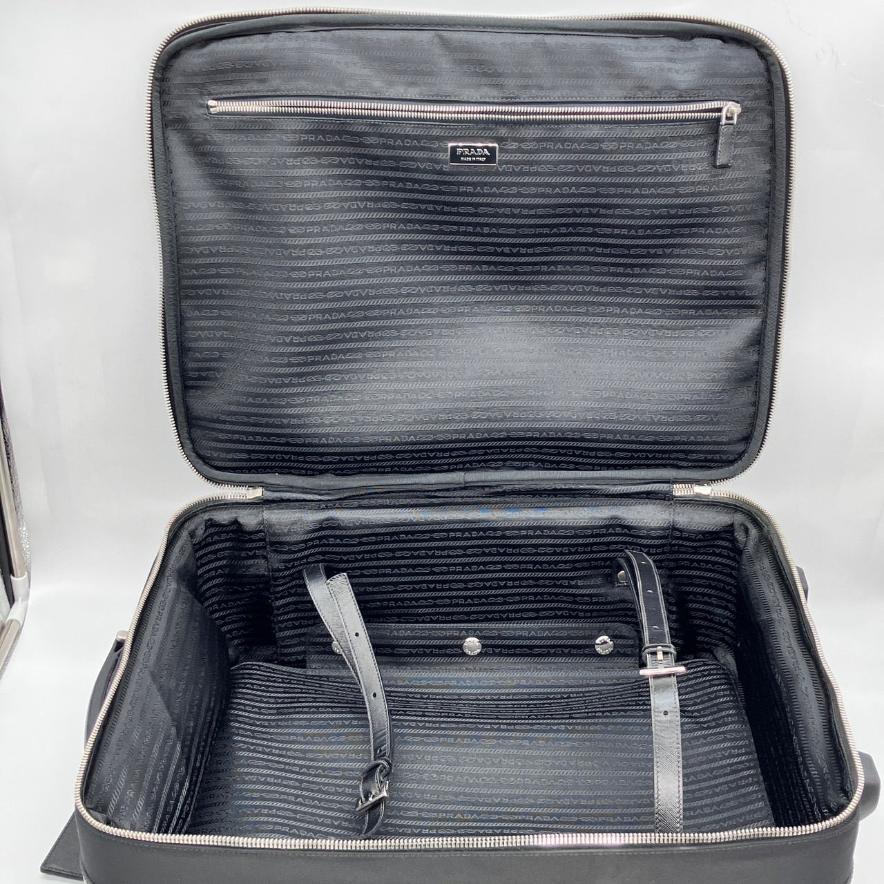 PRADA Carry case