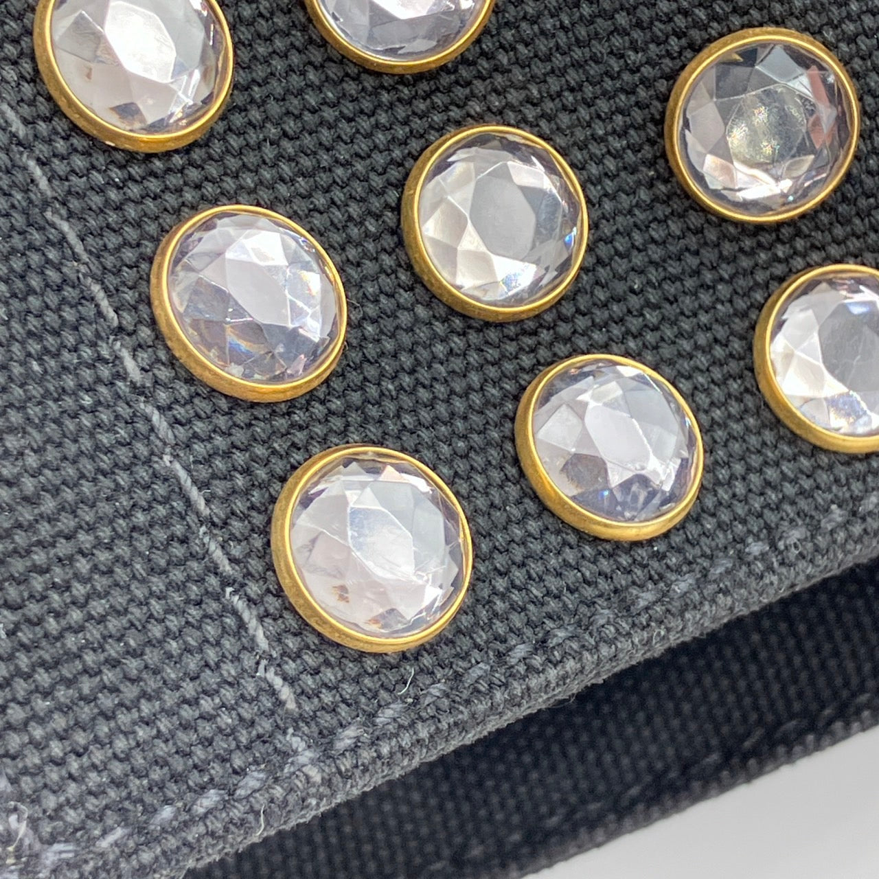 PRADA Studs Kanapa