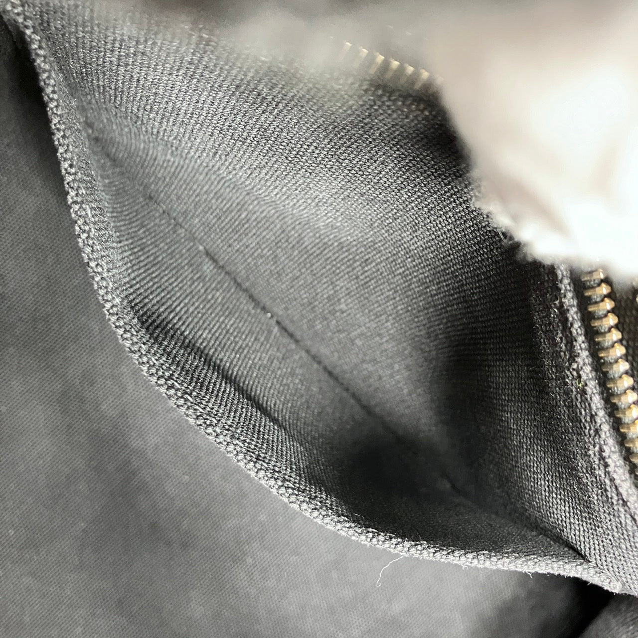 PRADA Studs Kanapa