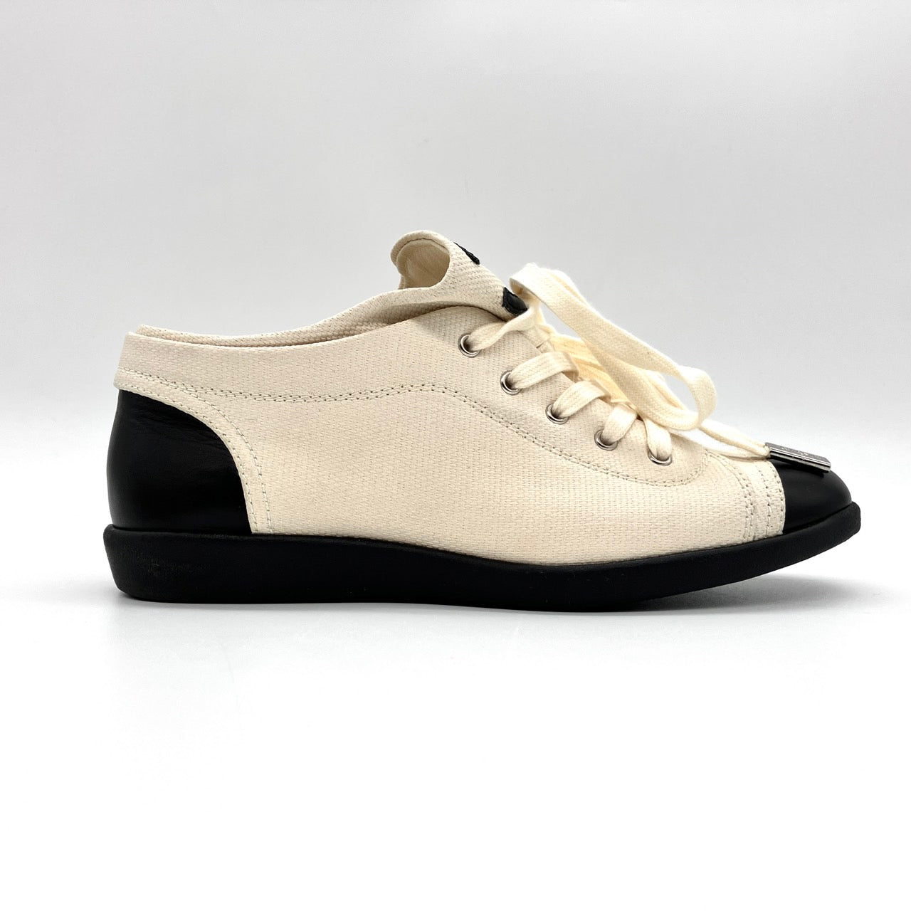 CHANEL Coco mark Sneakers