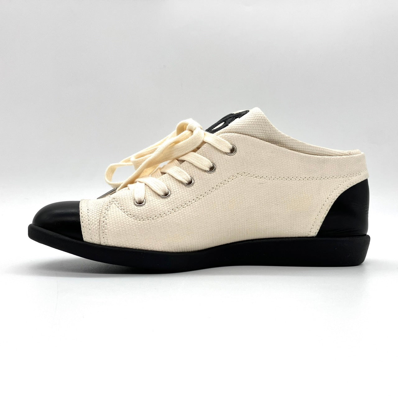 CHANEL Coco mark Sneakers