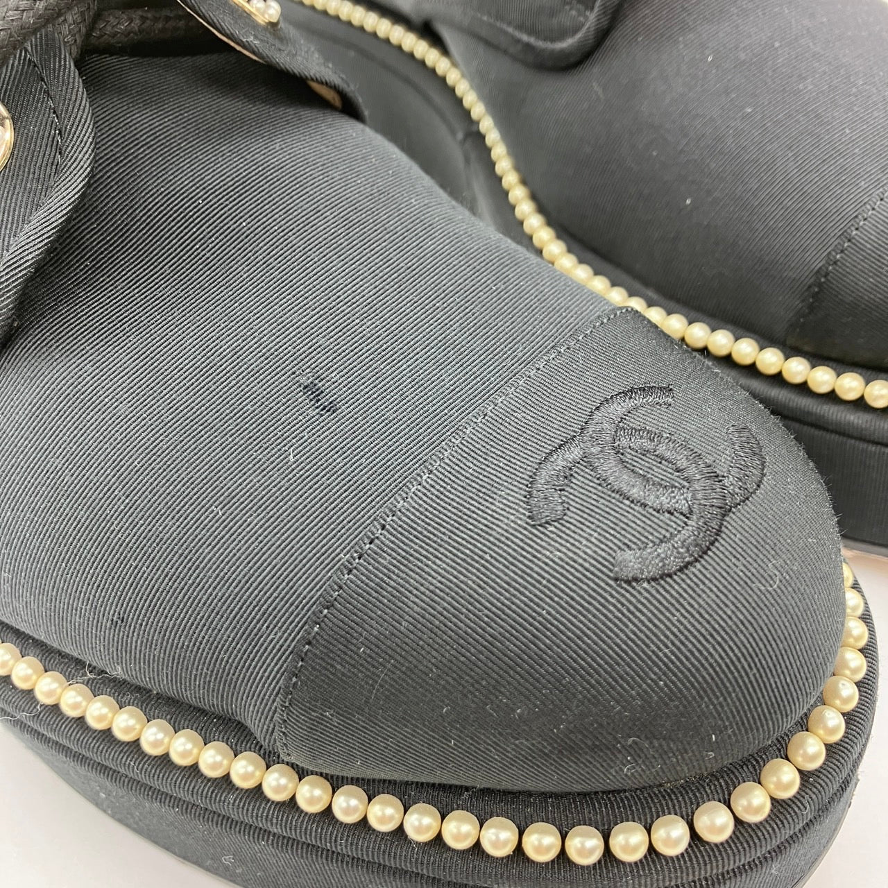 CHANEL G35367 Short boots Fake pearl