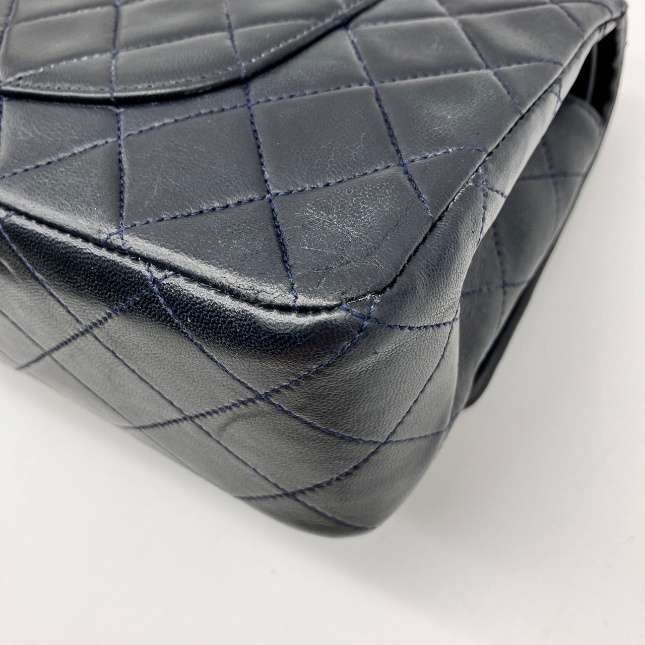 CHANEL Matelasse lambskin chain shoulder