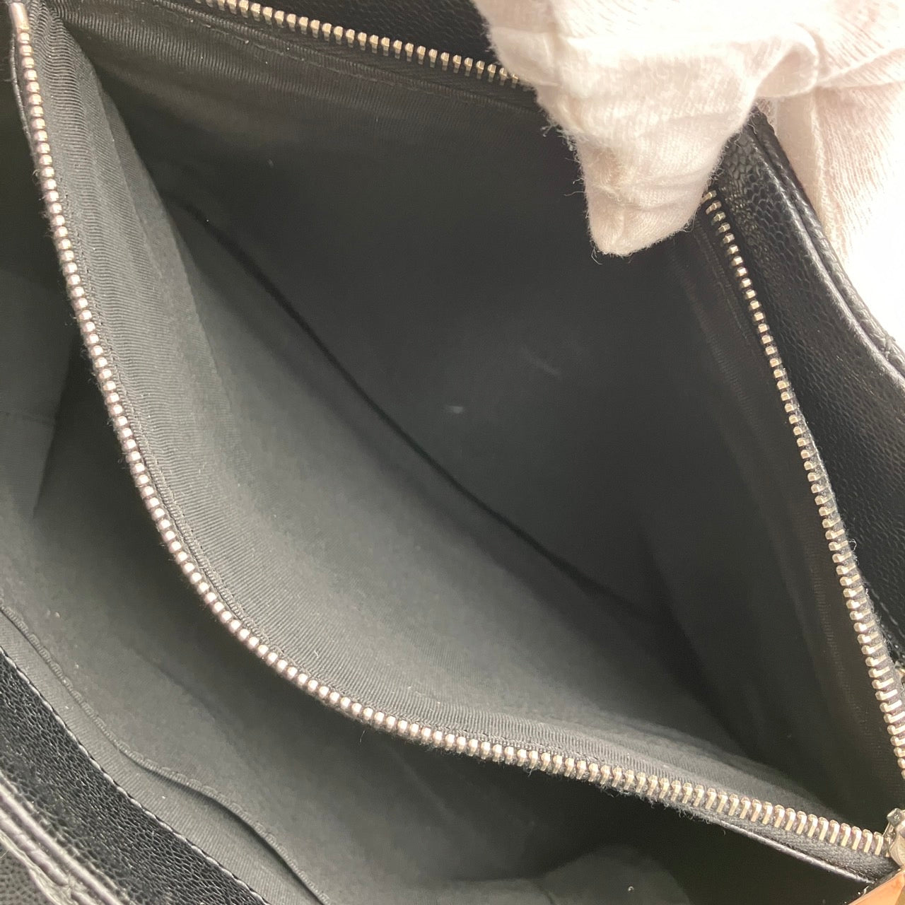 CHANEL Caviar skin chain shoulder GST