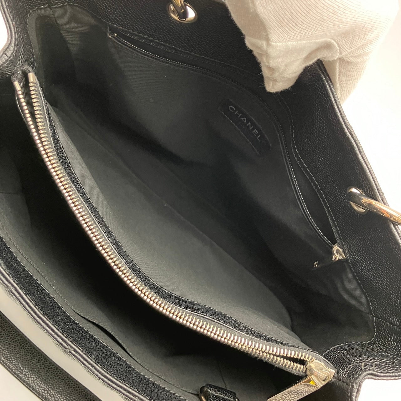 CHANEL Caviar skin chain shoulder GST