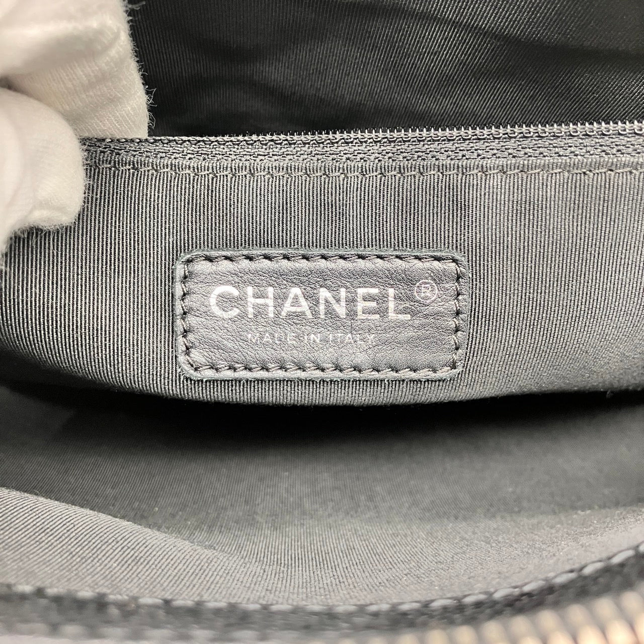 CHANEL Caviar skin chain shoulder GST