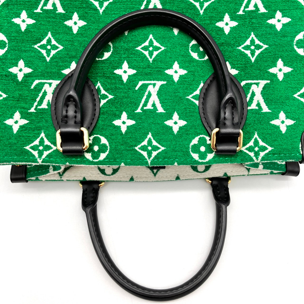 LOUIS VUITTON ON THE GO PM RFID