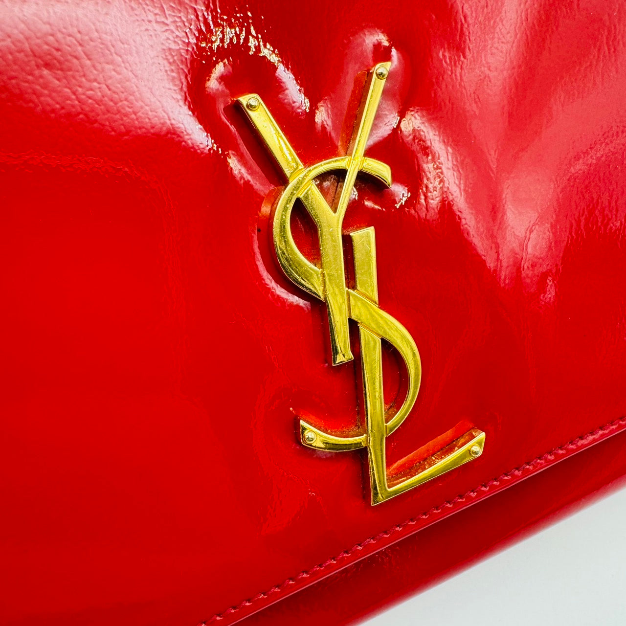 SAINT LAURENT PARIS Classic Kate Shoulder Bag Red