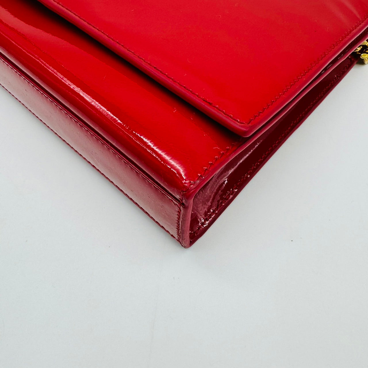 SAINT LAURENT PARIS Classic Kate Shoulder Bag Red